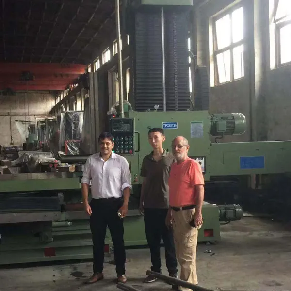 The customer orders a CNC gantry boring and milling machine