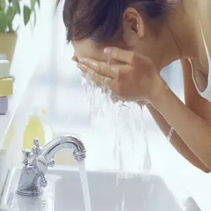 Alkyl Polyglucoside / APG CAS NO 68515-73-1 สำหรับครีมล้างหน้า